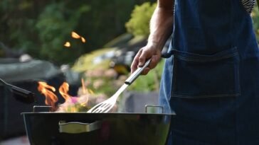 The Ultimate Guide to Grilling_ From Beginners to BBQ Aficionados